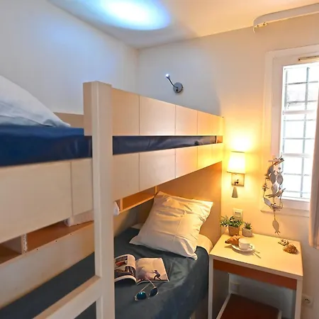 Village Cap Esterel - Le Village-65 By Interhome